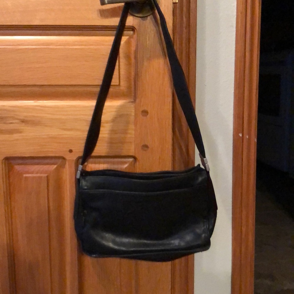 Kenneth Cole black purse